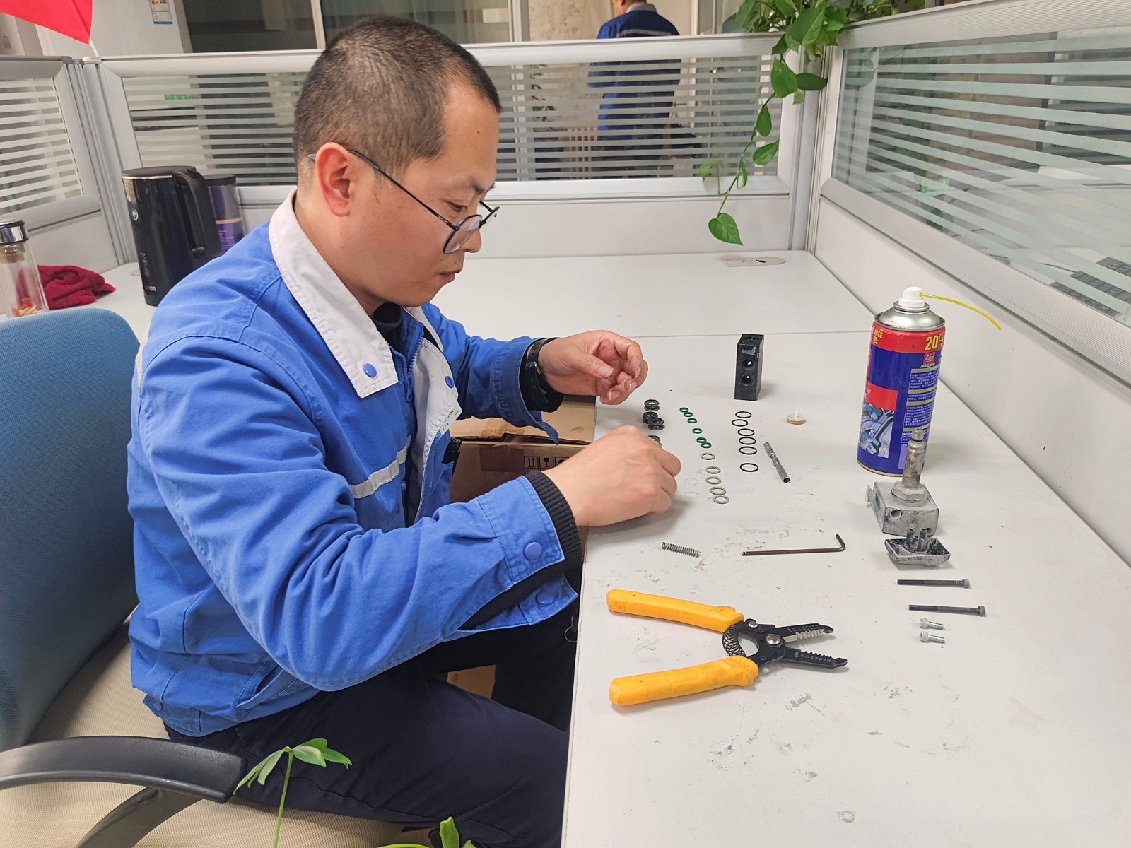 4-修废利旧图片(1).jpg 4-修废利旧图片(1).jpg