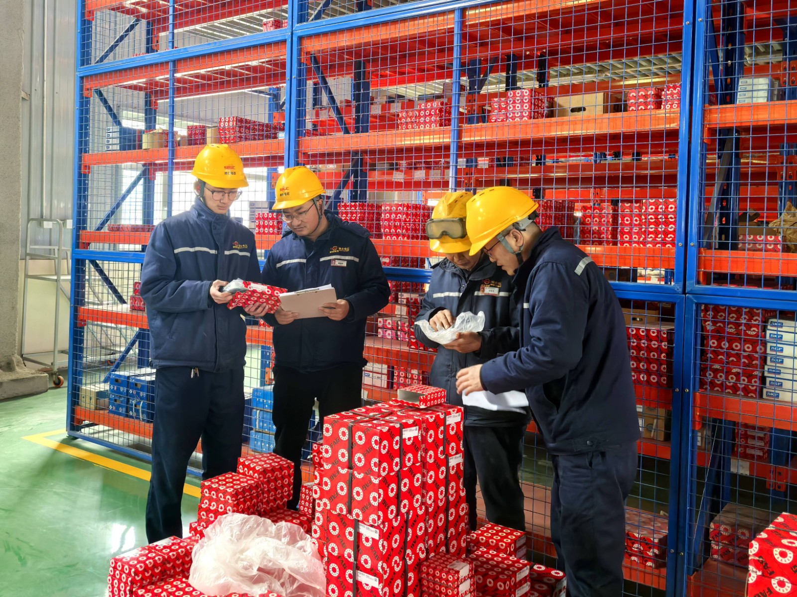 1-神木电石物资管理部:看“粮草官”如何打赢大修“保供战”图片(1).jpg 1-神木电石物资管理部:看“粮草官”如何打赢大修“保供战”图片(1).jpg