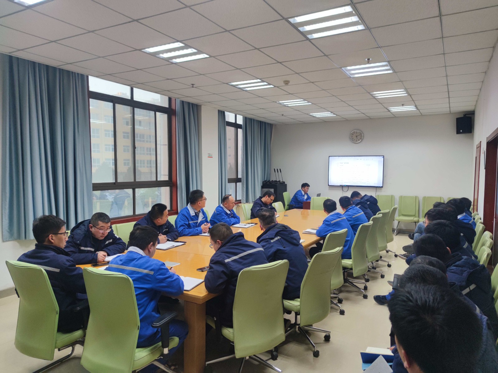 2- 周一例会（邀请张晓峰总参会）(1).jpg