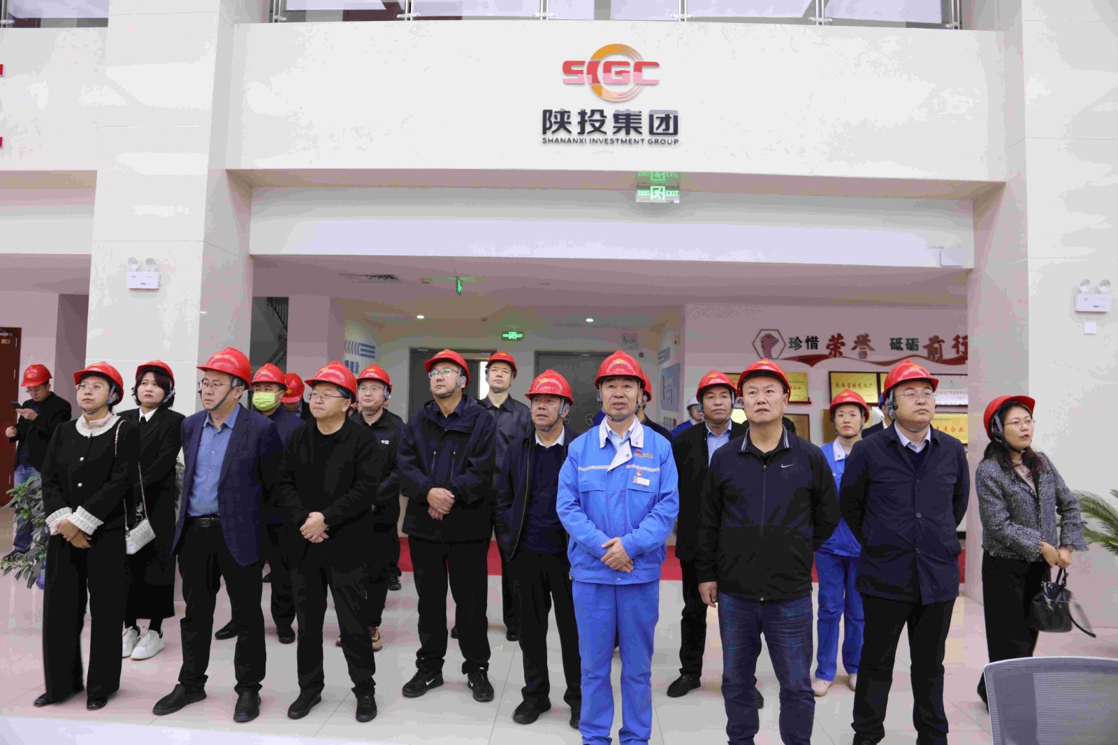 e90260bf1c6a0c42bbd6a35dfb98b26(1).jpg e90260bf1c6a0c42bbd6a35dfb98b26(1).jpg