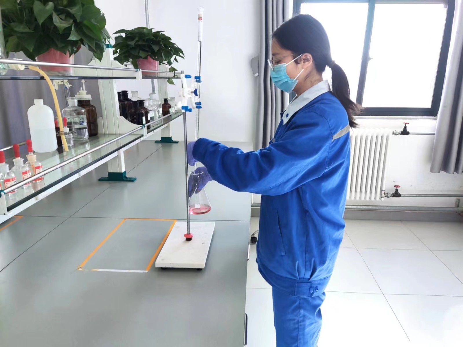 1分析化验.jpg 1分析化验.jpg