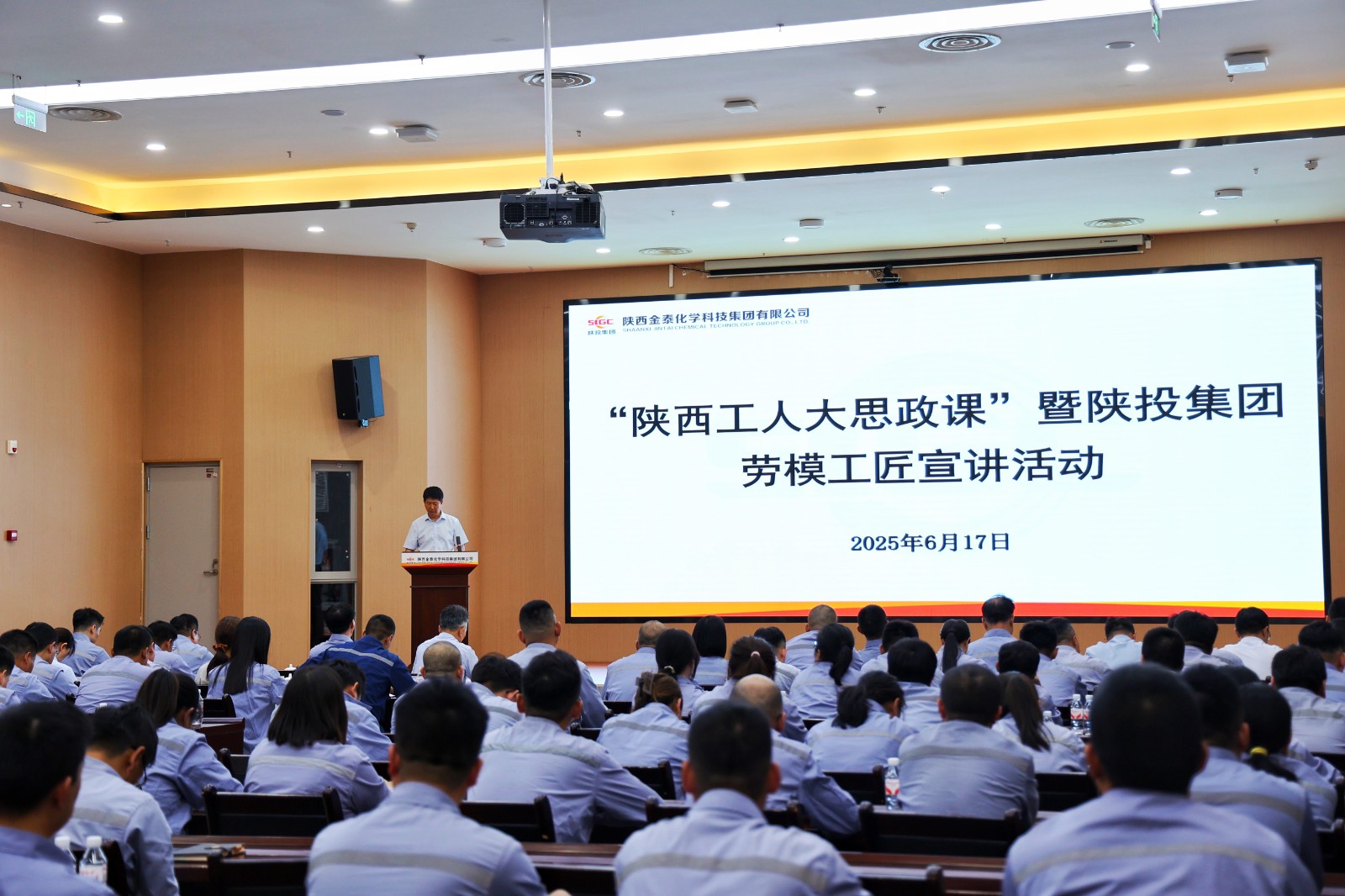 74f5884eb1b152ac2c0af2fd312f261(1).jpg 74f5884eb1b152ac2c0af2fd312f261(1).jpg